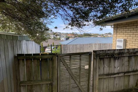 Photo of property in 9 Meharg Place, Fairview Heights, Auckland, 0632