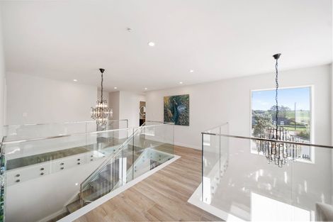 Photo of property in 78 Hayfield Way, Karaka, Papakura, 2113