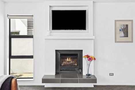 Photo of property in 15 Jessies Crescent, Wanaka, 9305