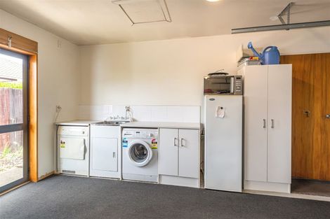 Photo of property in 2/25 Gamblins Road, Saint Martins, Christchurch, 8022