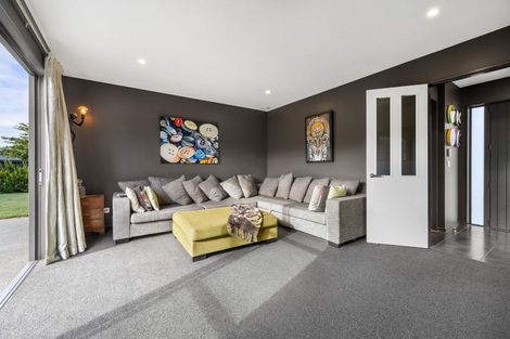 Photo of property in 2 Oakley Drive, Prebbleton, 7604