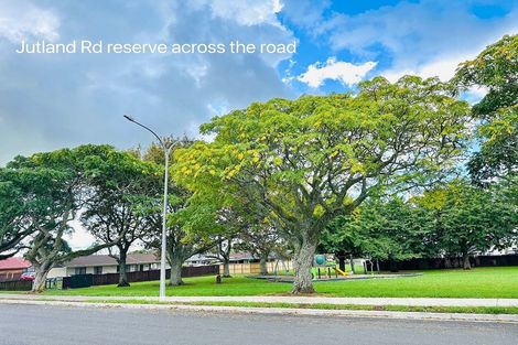 Photo of property in 4 Jutland Road, Pukekohe, 2120