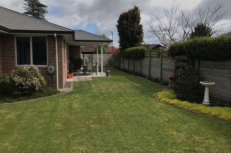 Photo of property in 35 Teal Place, Pyes Pa, Tauranga, 3112