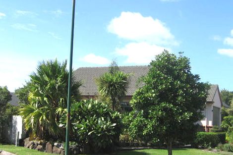 Photo of property in 10 Graven Court, Henderson, Auckland, 0612