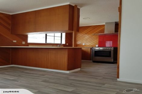 Photo of property in 24 Mcenroe Grove, Naenae, Lower Hutt, 5011