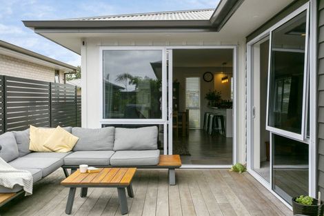 Photo of property in 27 Noumea Drive, Rangatira Park, Taupo, 3330