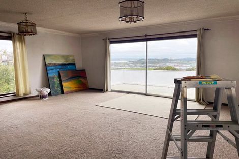 Photo of property in 44 Memorial Drive, Parahaki, Whangarei, 0112