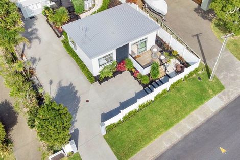 Photo of property in 50 Killarney Avenue, Torbay, Auckland, 0630