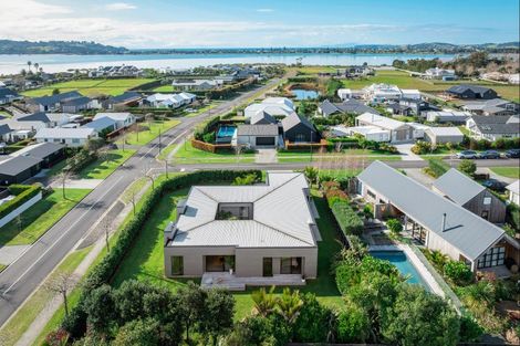 Photo of property in 2 Shearwater Lane, Point Wells, 0986