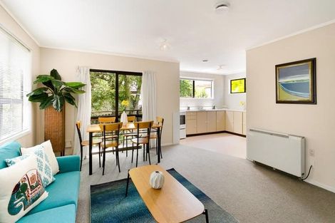 Photo of property in 111 Seymour Road, Sunnyvale, Auckland, 0612