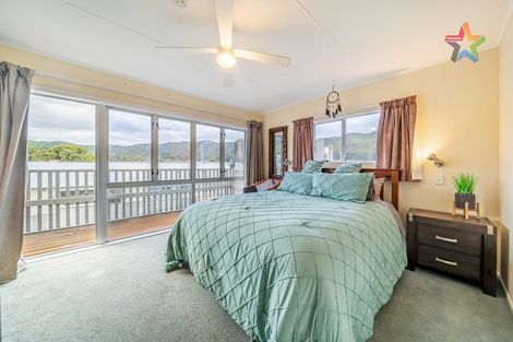 Photo of property in 30 Matthews Road, Wainuiomata, Lower Hutt, 5014