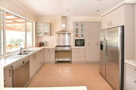 Photo of property in 1034 Peak Road, Helensville, 0875