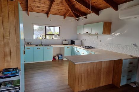 Photo of property in 1435 Whangaparaoa Road, Army Bay, Whangaparaoa, 0930