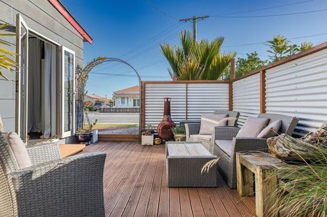 Photo of property in 53 Queen Street, Westport, 7825