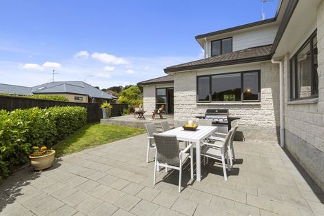 Photo of property in 40 Navigation Drive, Whitby, Porirua, 5024