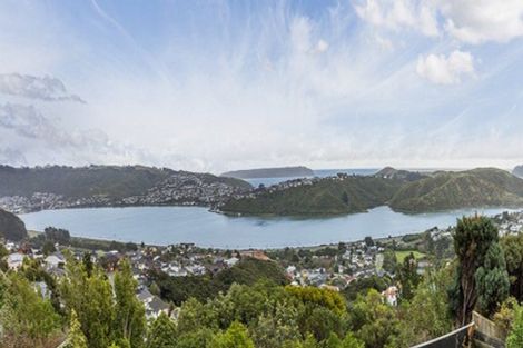 Photo of property in 128 Conclusion Street, Ascot Park, Porirua, 5024