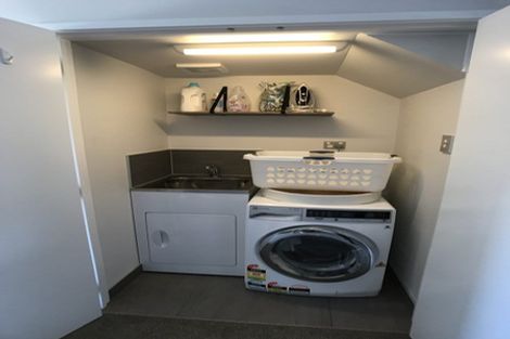 Photo of property in 174 Hobsonville Point Road, Hobsonville, Auckland, 0616