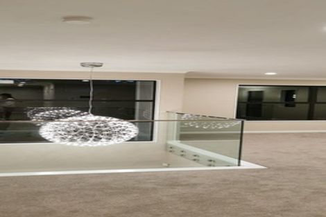 Photo of property in 30 Godfrey Drive, Orewa, 0931