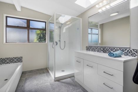 Photo of property in 6 Grove Place, Rangiora, 7400