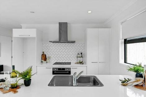 Photo of property in 24 Pyne Crescent, Pokeno, 2402