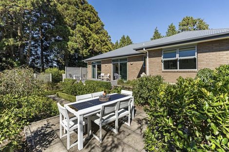 Photo of property in 525e Mangorei Road, Highlands Park, New Plymouth, 4312