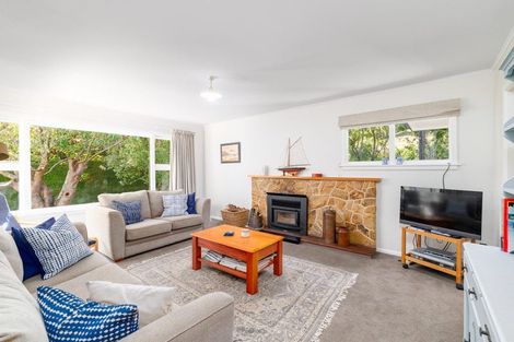 Photo of property in 15 Factory Road, Little Akaloa, 7583