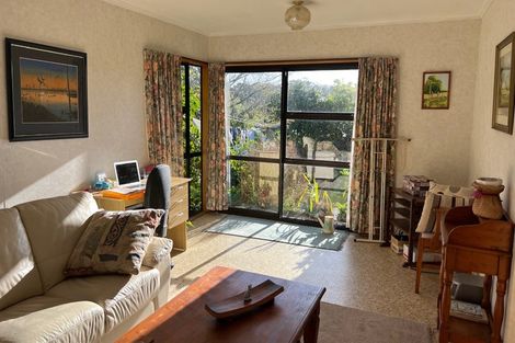 Photo of property in 4 Rae Road, Campbells Bay, Auckland, 0620