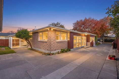 Photo of property in 56 Woodbury Street, Russley, Christchurch, 8042