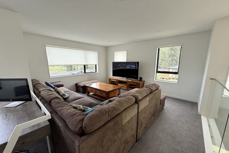 Photo of property in 10 Maraeariki Avenue, Orewa, 0931