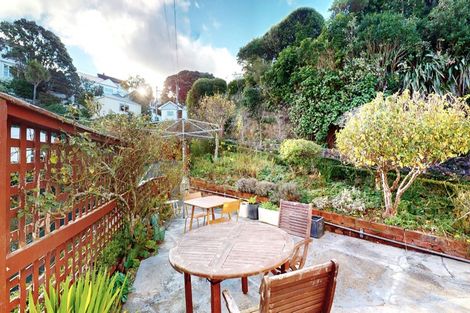 Photo of property in 29 Rawhiti Terrace, Kelburn, Wellington, 6012