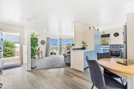 Photo of property in 19 Ridgeway Drive, Greymouth, 7805