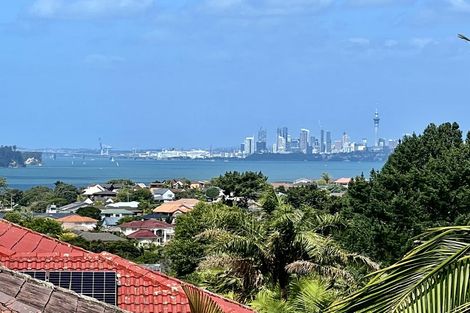 Photo of property in 19 Belleaire Court, West Harbour, Auckland, 0618
