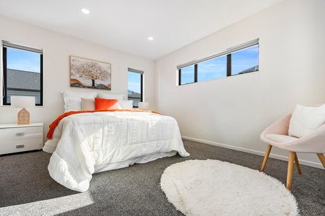 Photo of property in 718b Massey Road, Mangere, Auckland, 2022