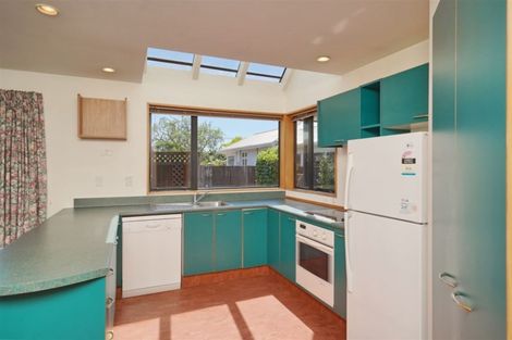 Photo of property in 16 Cardiff Avenue, Somerfield, Christchurch, 8024