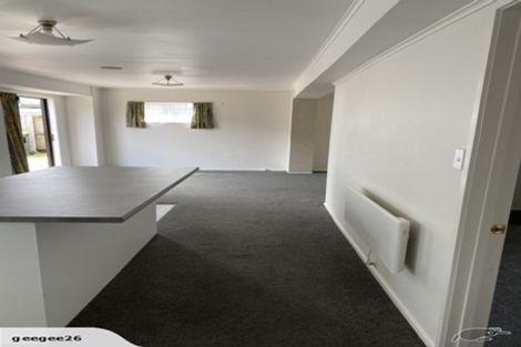 Photo of property in 72a Borich Road, Sunnyvale, Auckland, 0612