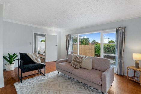 Photo of property in 24 Greendale Avenue, Avonhead, Christchurch, 8042