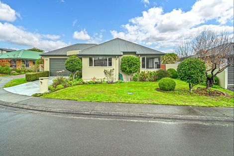 Photo of property in 8 Saint Hill Rise, Havelock North, 4130