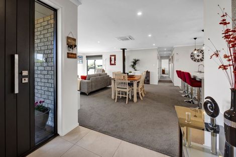 Photo of property in 472 Turuturu Road, Hawera, 4674