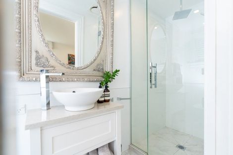 Photo of property in 48 Mcfarlane Street, Mount Victoria, Wellington, 6011