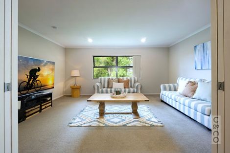 Photo of property in 9 Buttercup Place, Waimauku, 0812