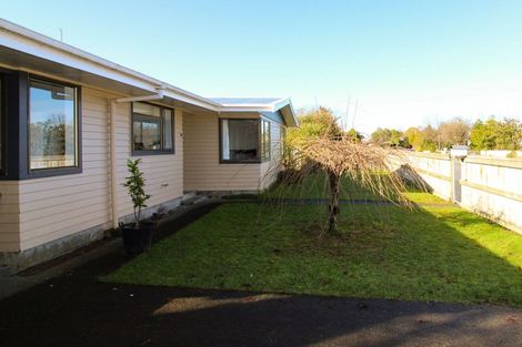 Photo of property in 10 Tasman Crescent, Carterton, 5713