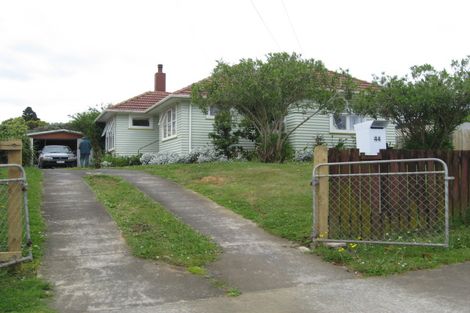 Photo of property in 44 Plumley Crescent, Mangere, Auckland, 2022