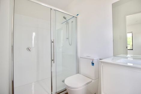 Photo of property in 111b Lancaster Road, Beach Haven, Auckland, 0626