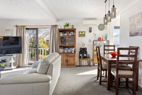 Photo of property in 2/25 Golders Place, Richmond Heights, Taupo, 3330