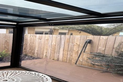 Photo of property in 216a Bucklands Road, Bucklands Beach, Auckland, 2012