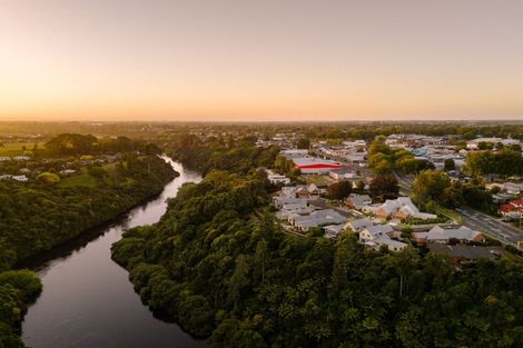 Photo of property in 1 Le Quesnoy Place, Cambridge, 3434