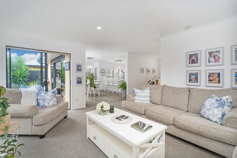 Photo of property in 31 Wells Place, Whitianga, 3510