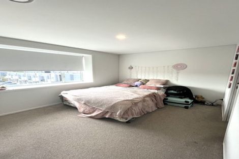 Photo of property in 6 Folkes Lane, New Lynn, Auckland, 0600