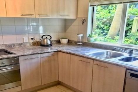 Photo of property in 4a/3 Corrella Road, Belmont, Auckland, 0622