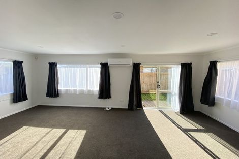 Photo of property in 3/53 Robert Skelton Place, Clendon Park, Auckland, 2103
